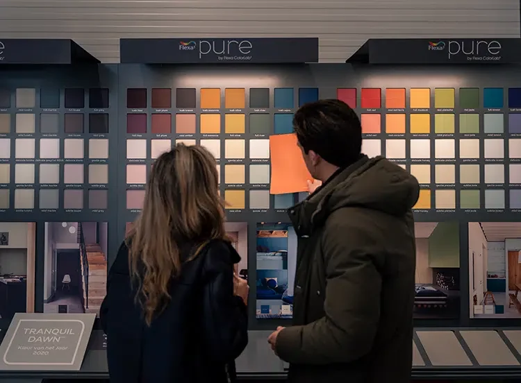 Colour swatches and displays at Verfplaza